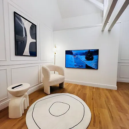 아파트 Chez Sandrine, Mon Elegant + Parking